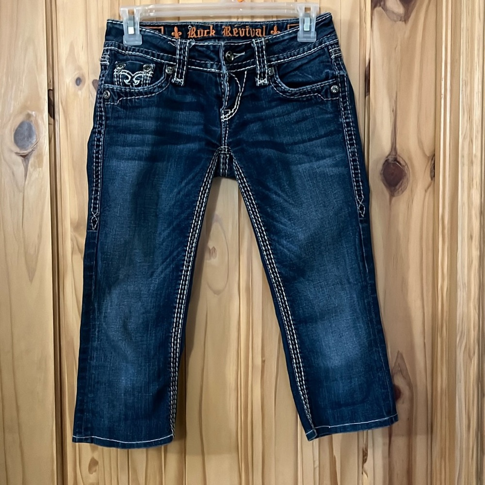 Rock Revival Capris. Size 25